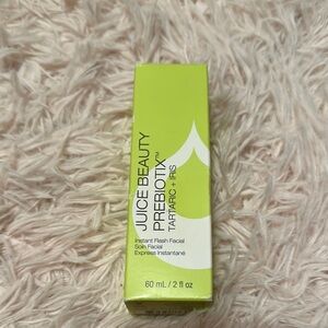 Juice Beauty Instant Flash Facial Cleanser & Exfoliant in one